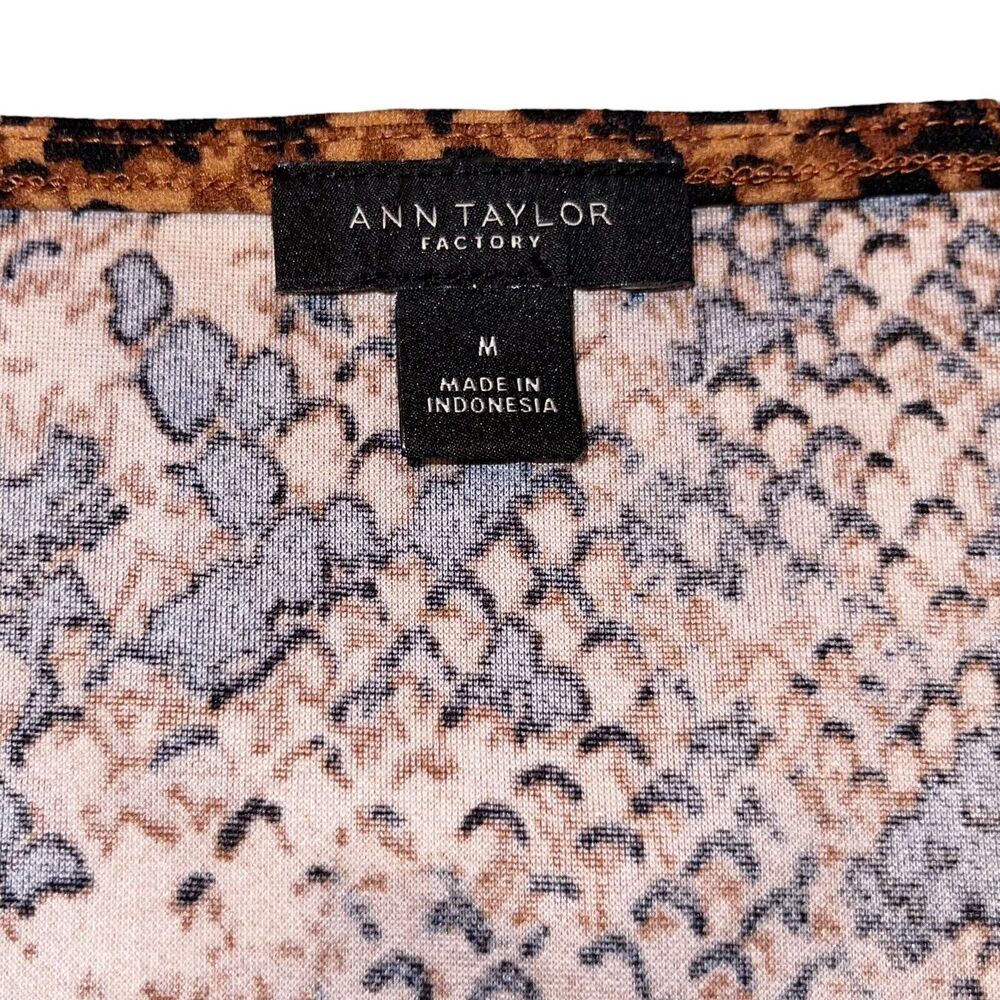 Ann Taylor Blouse Balloon Sleeve Snakeskin - Picture 6 of 8